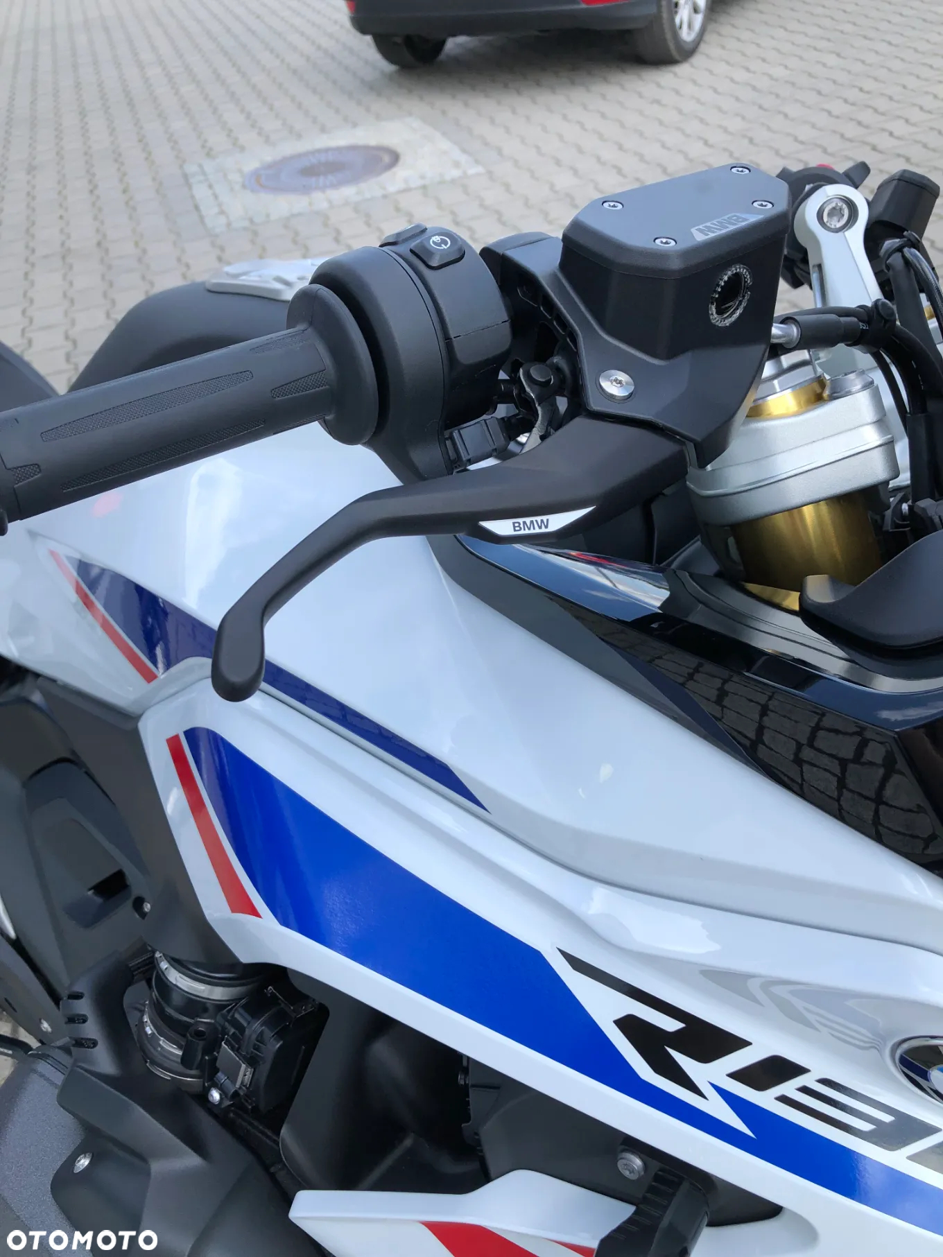 BMW R - 9