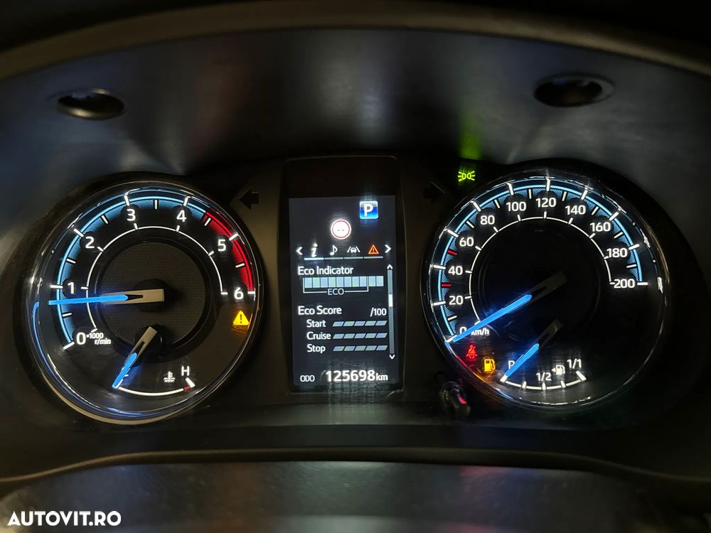 Toyota Hilux 2.8D 204CP 4x4 Double Cab AT Invincible - 11