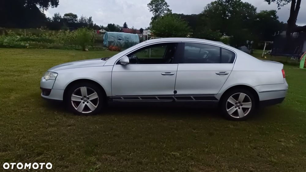 Volkswagen Passat - 3