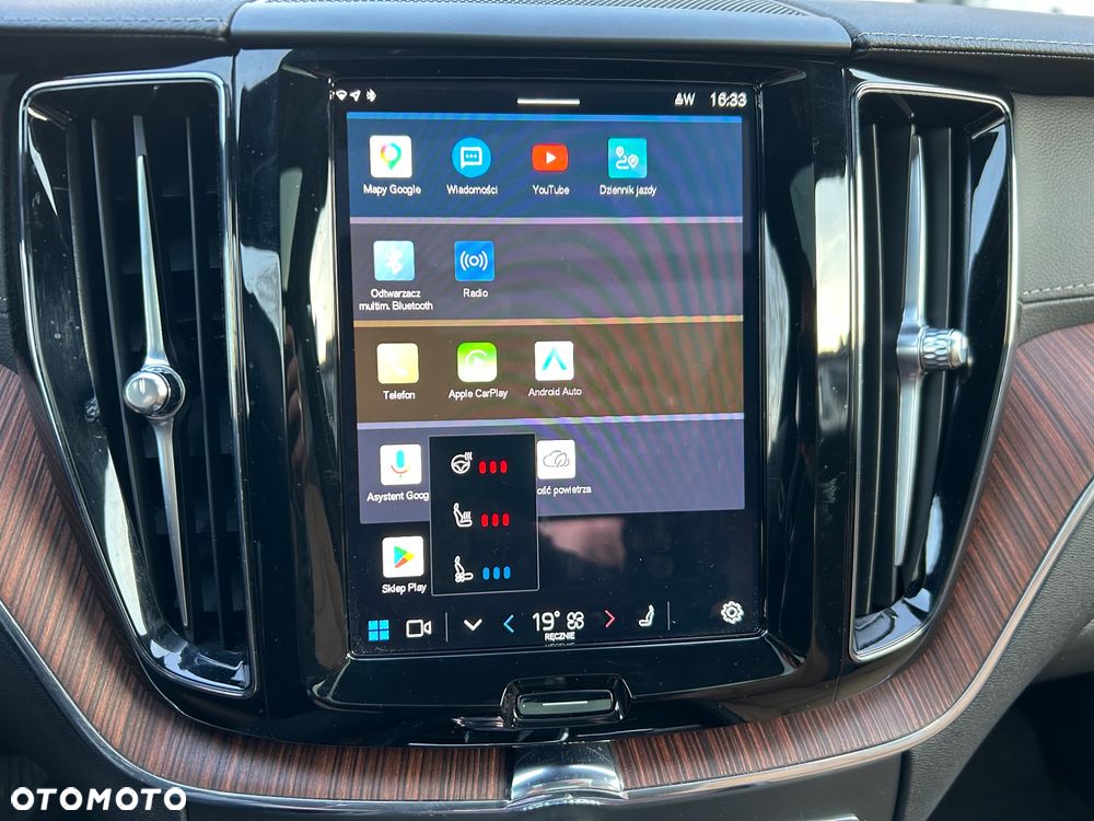 Volvo XC 60 T8 Plug-In Hybrid AWD R-Design - 28