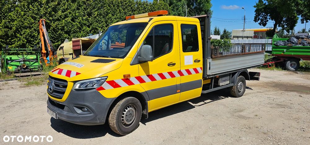 Mercedes-Benz Sprinter - 1