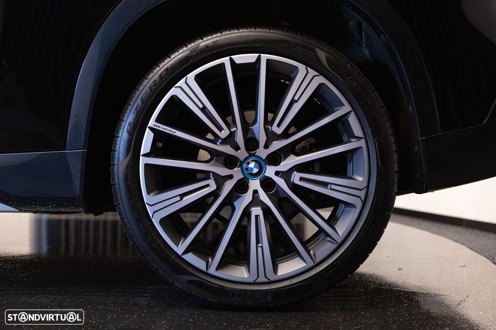 BMW iX1 eDrive20 xLine - 54