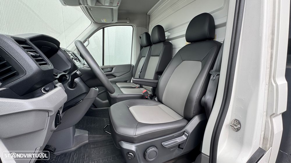 VW Crafter MAN 5.160 CX Automática RWD - 6