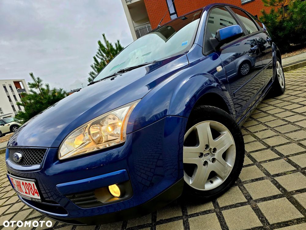Ford Focus 1.6 16V Titanium - 2