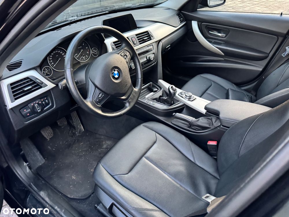 BMW Seria 3 316d - 10