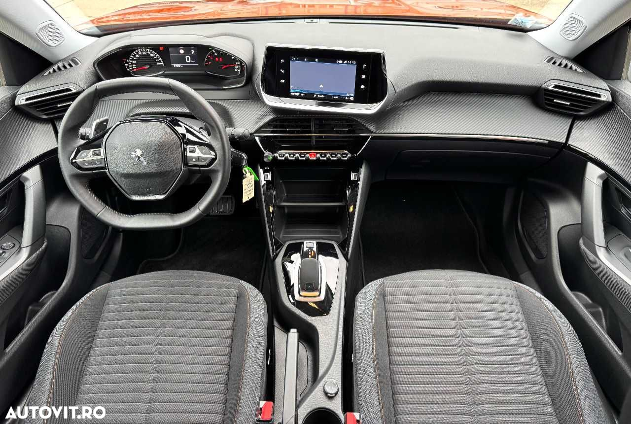 Peugeot 2008 PureTech 130 EAT8 Allure - 23