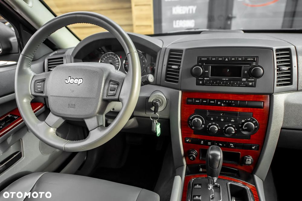 Jeep Grand Cherokee 4.7 Automatik Limited - 24