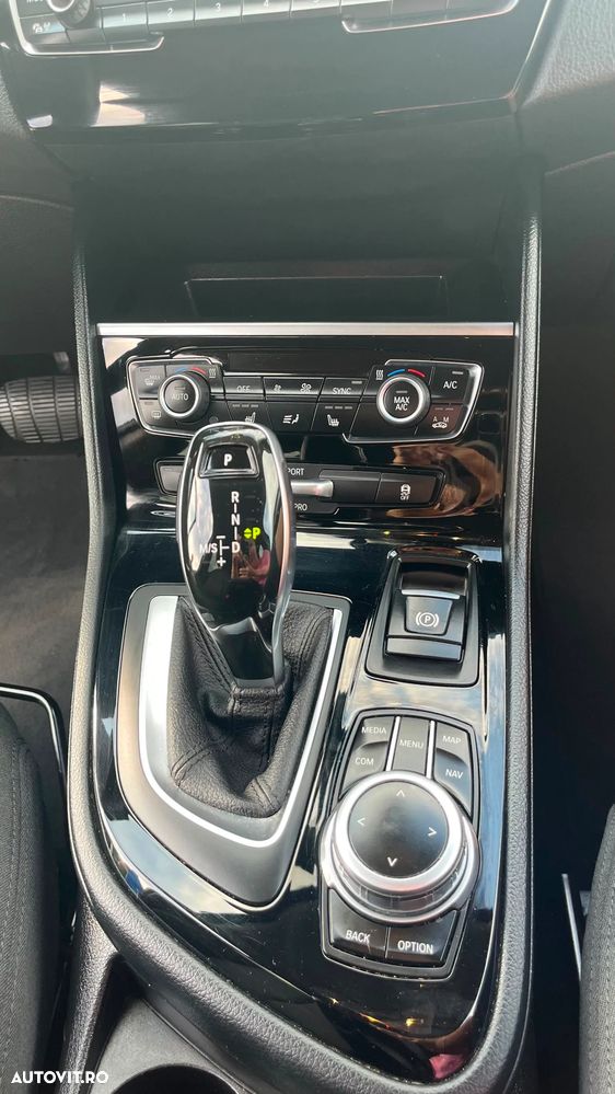BMW Seria 2 218d Aut. - 13