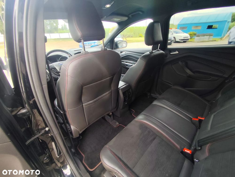 Ford Kuga 1.5 EcoBoost 2x4 ST-Line - 20