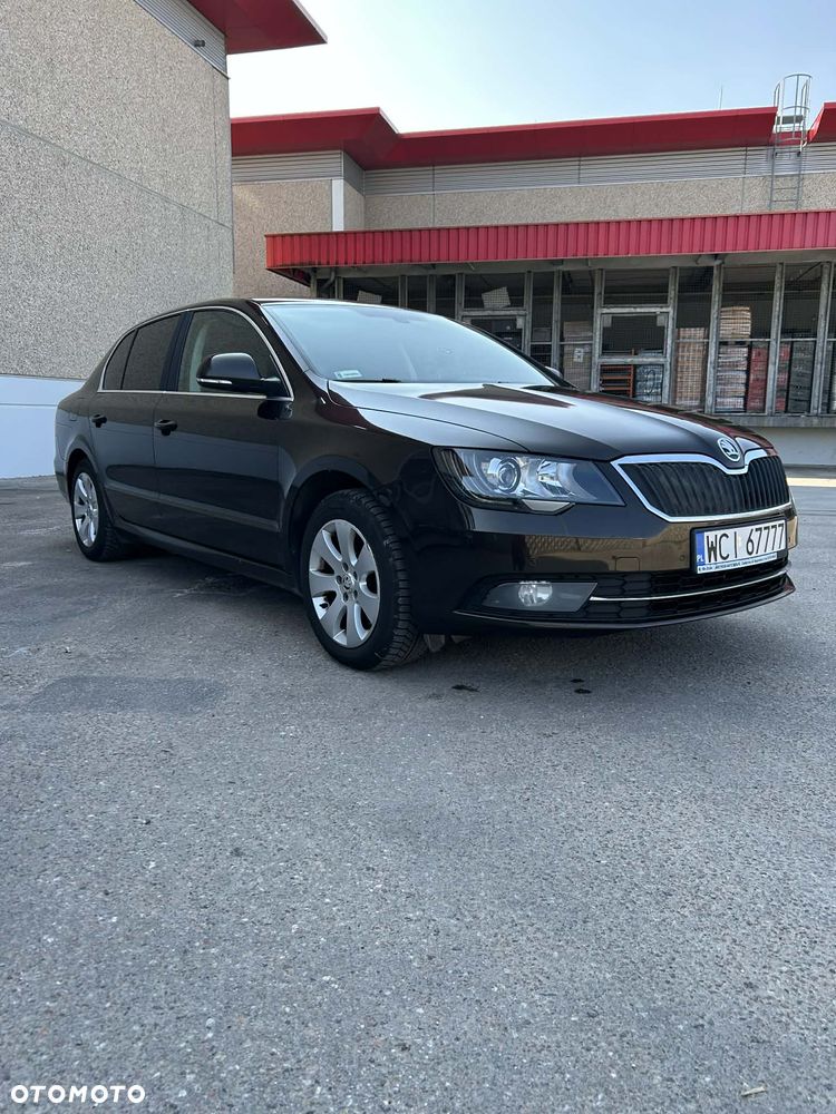 Skoda Superb 2.0 TDI Ambition - 2