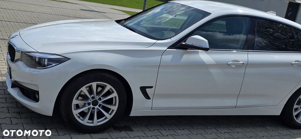BMW 3GT 320i GPF - 7
