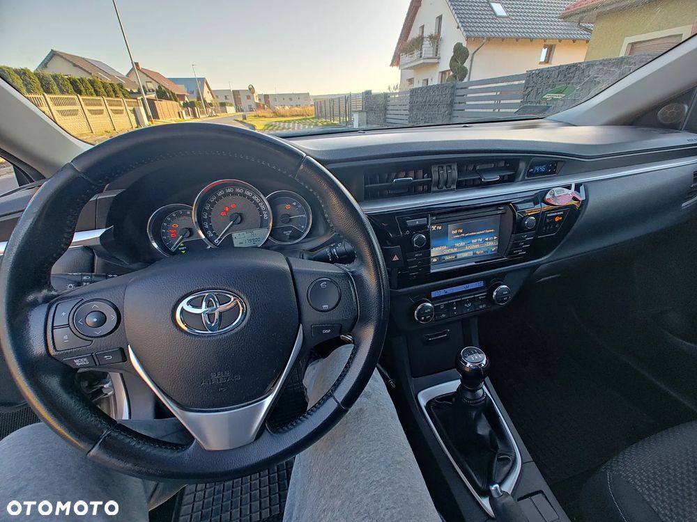 Toyota Corolla 1.6 Premium - 6
