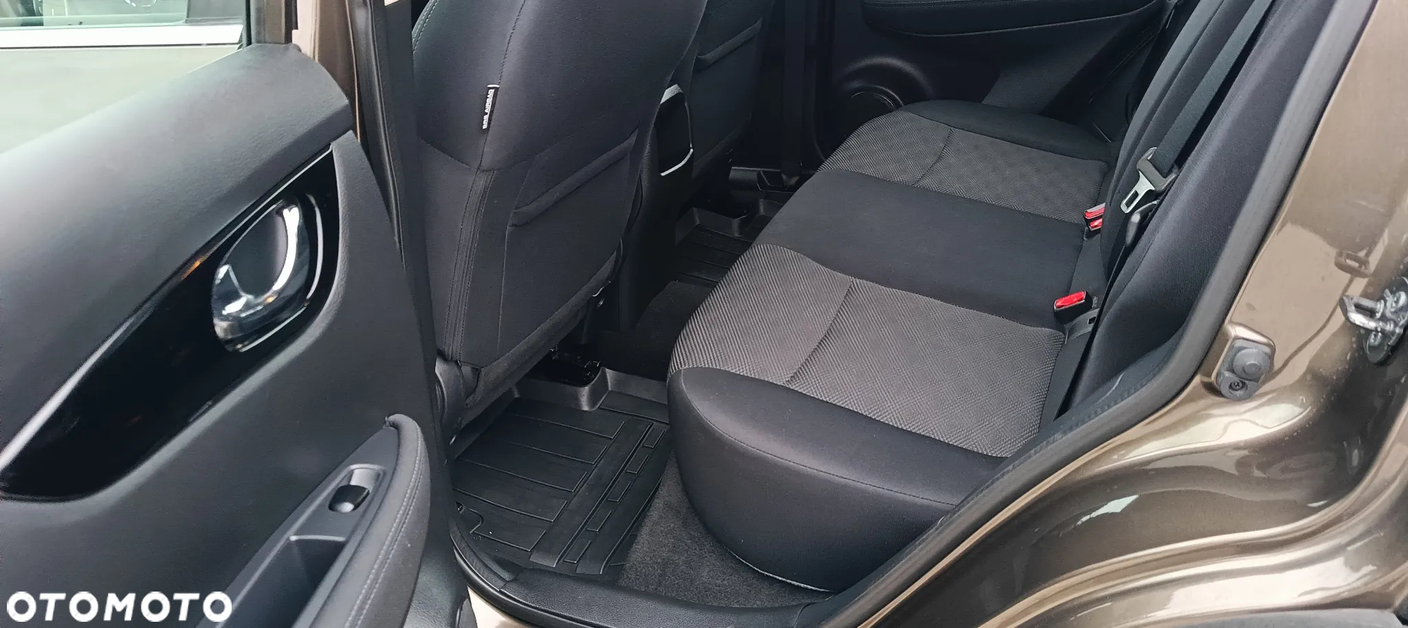 Nissan Qashqai 1.6 dCi ALL-MODE 4x4i PREMIER - 19