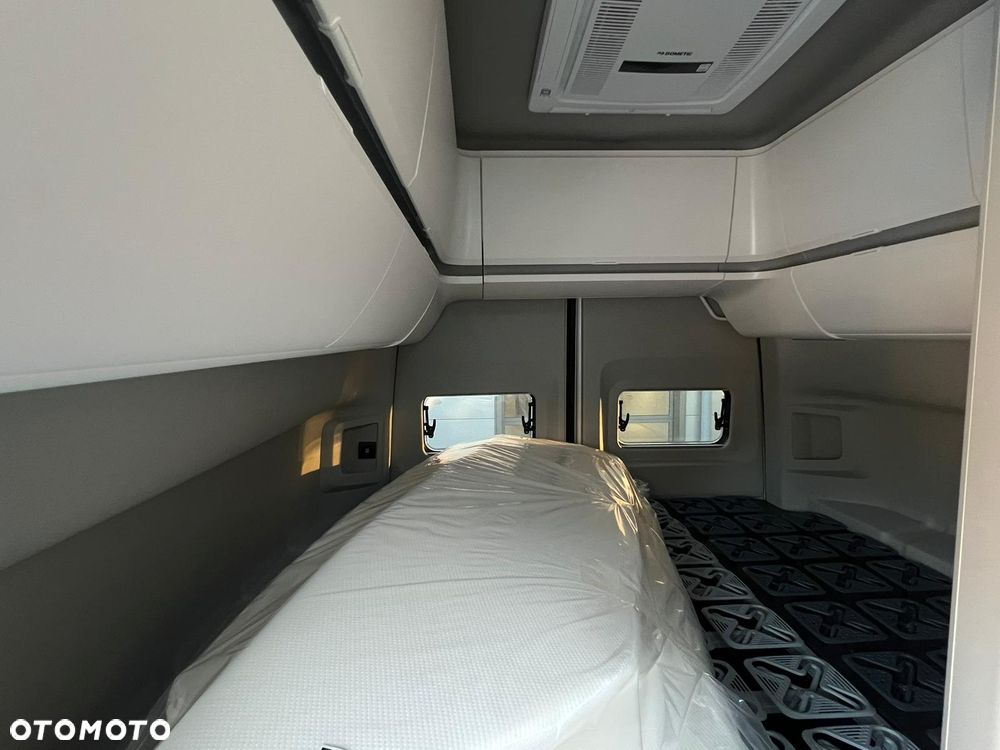 Volkswagen Grand California 600 - 17