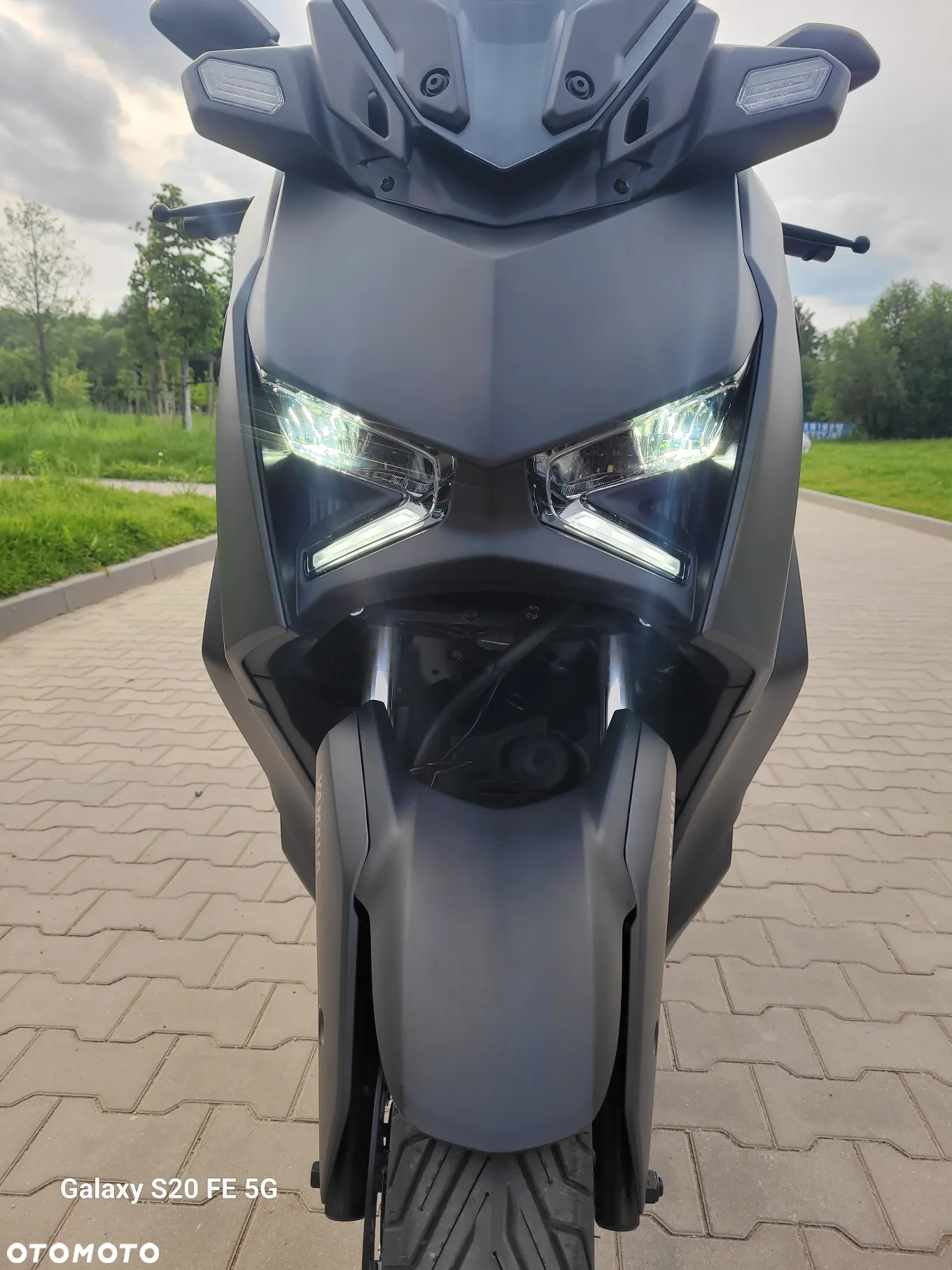 Yamaha X-max - 17