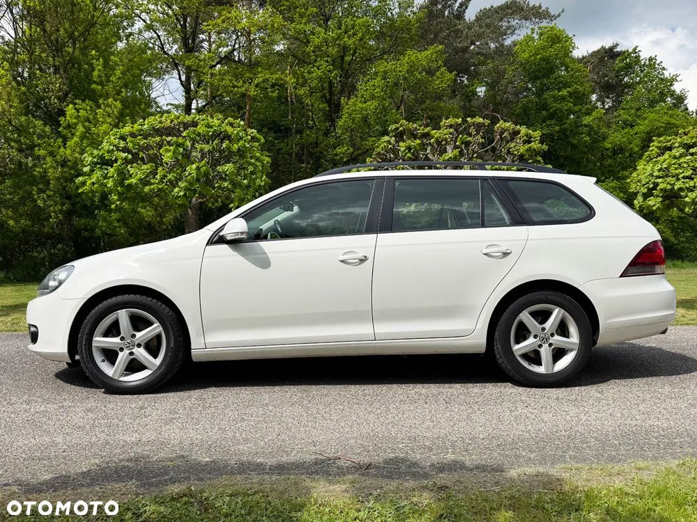 Volkswagen Golf 1.6 TDI DPF BlueMotion - 9