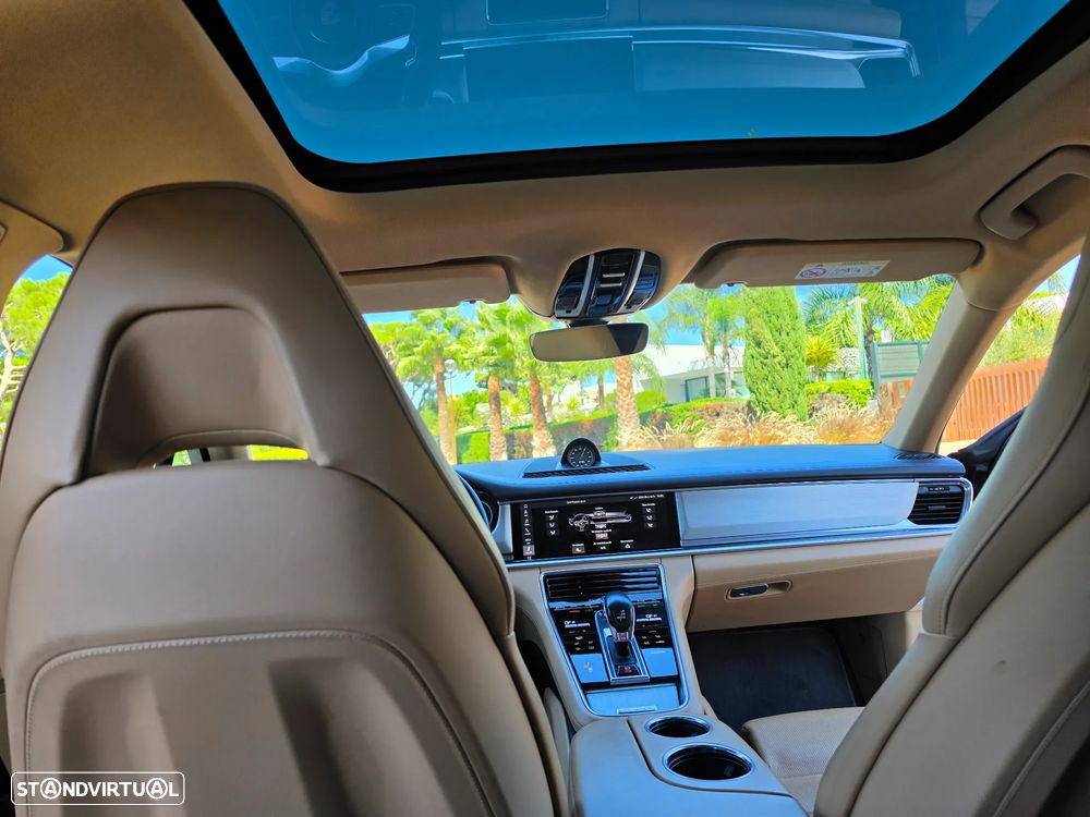 Porsche Panamera Sport Turismo - 10