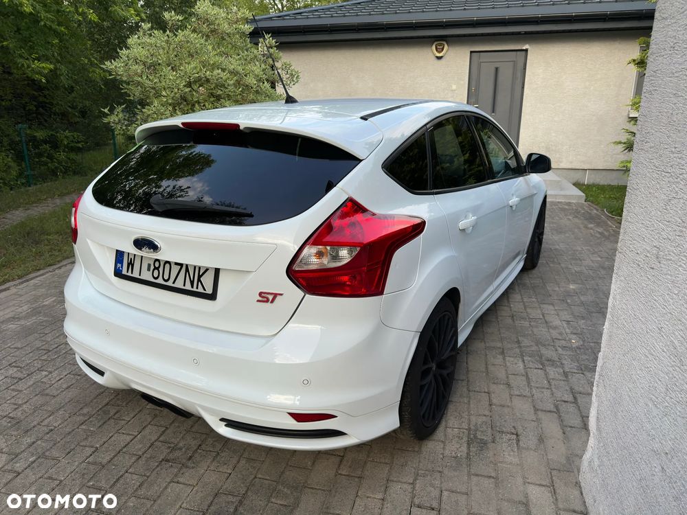 Ford Focus 2.0 EcoBoost ST - 5