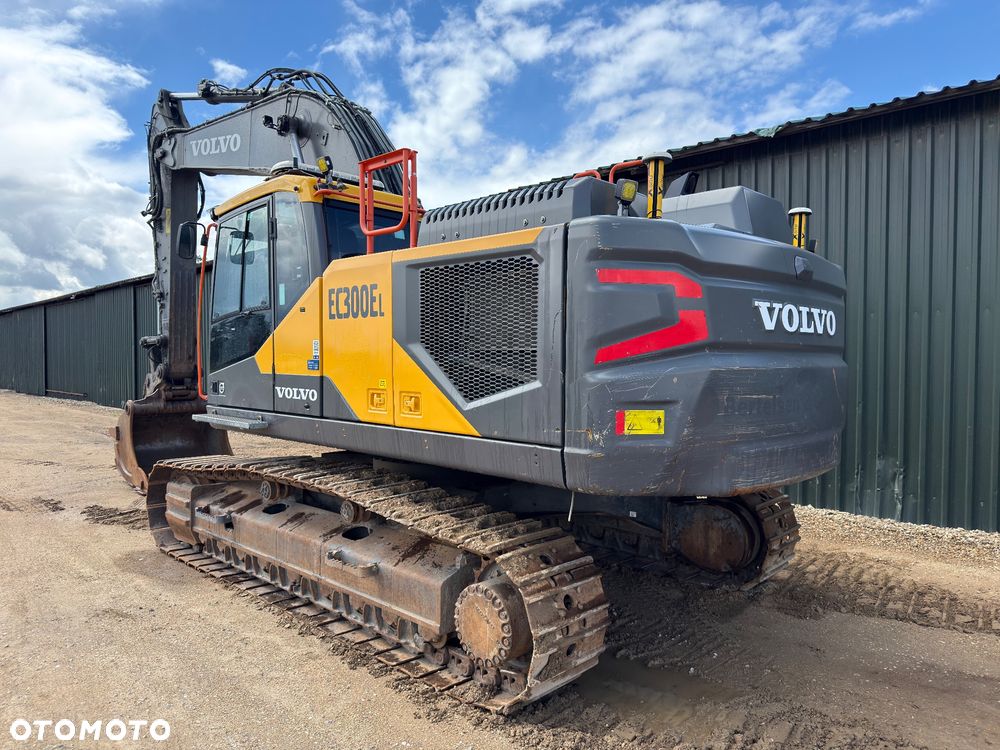 Volvo EC 300 EL - 3
