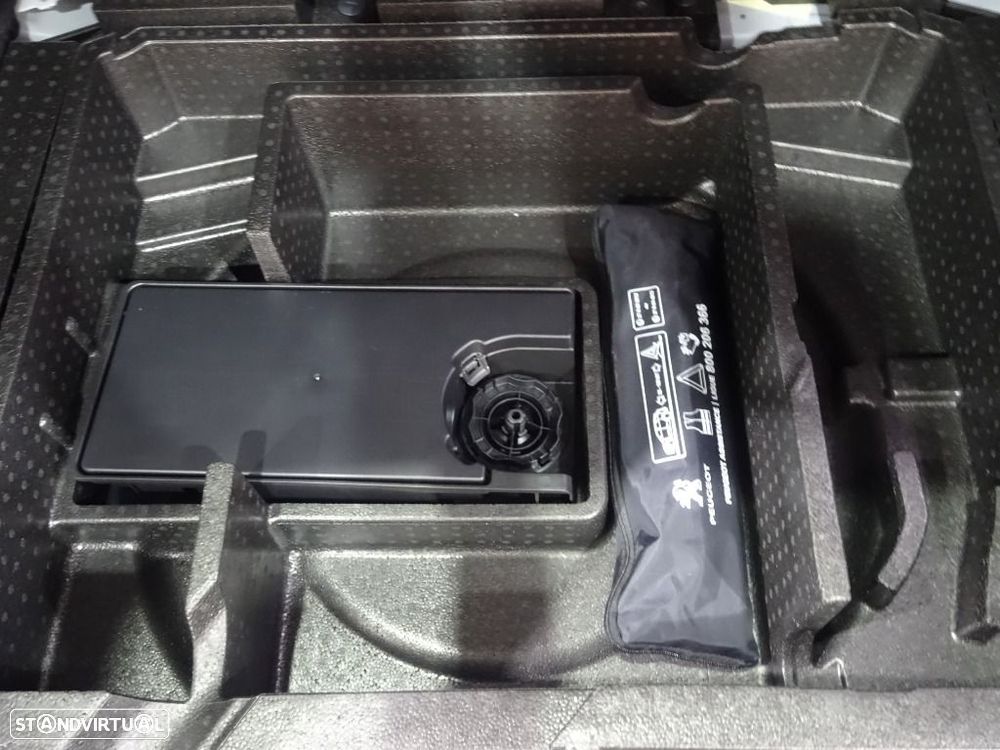 Peugeot 308 SW 1.2 PureTech Active - 23