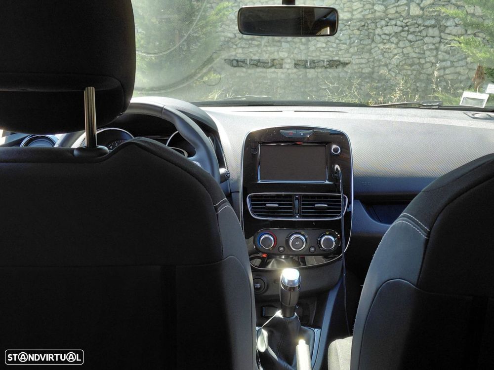 Renault Clio Sport Tourer 0.9 TCe Limited - 36