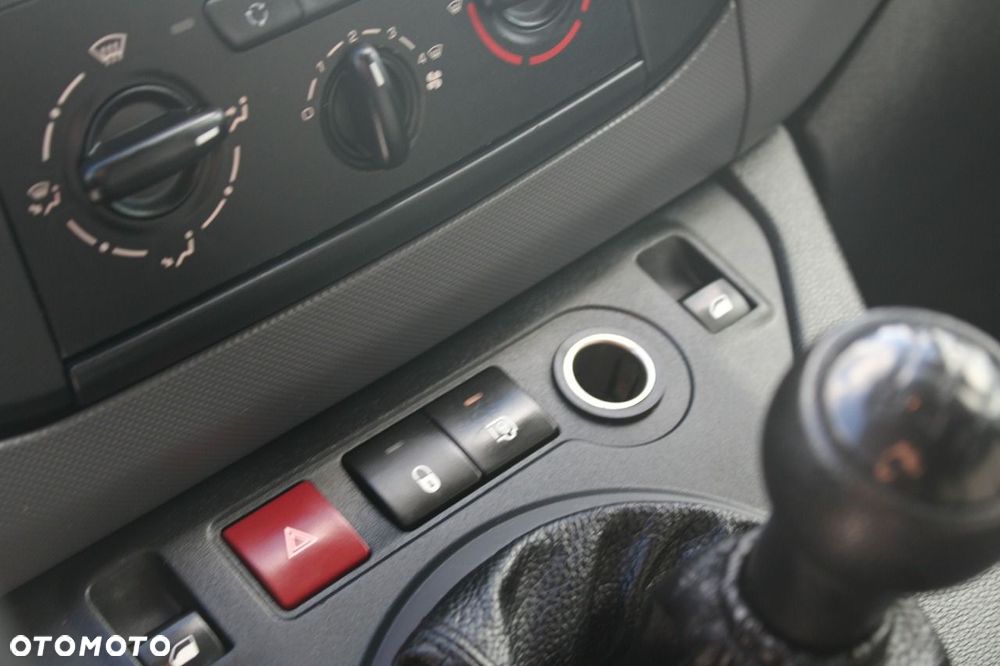 Peugeot Partner - 17