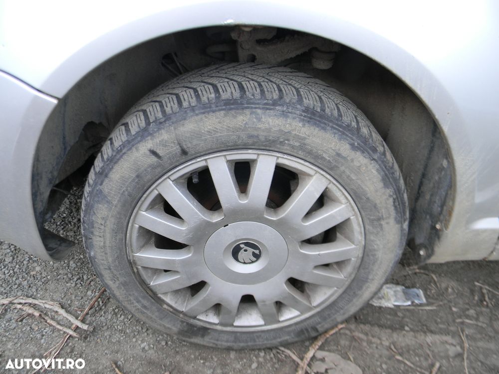 Dezmembrari  Skoda SUPERB 1 (3U)  2001  > 2008 1.9 TDI Motorina - 43