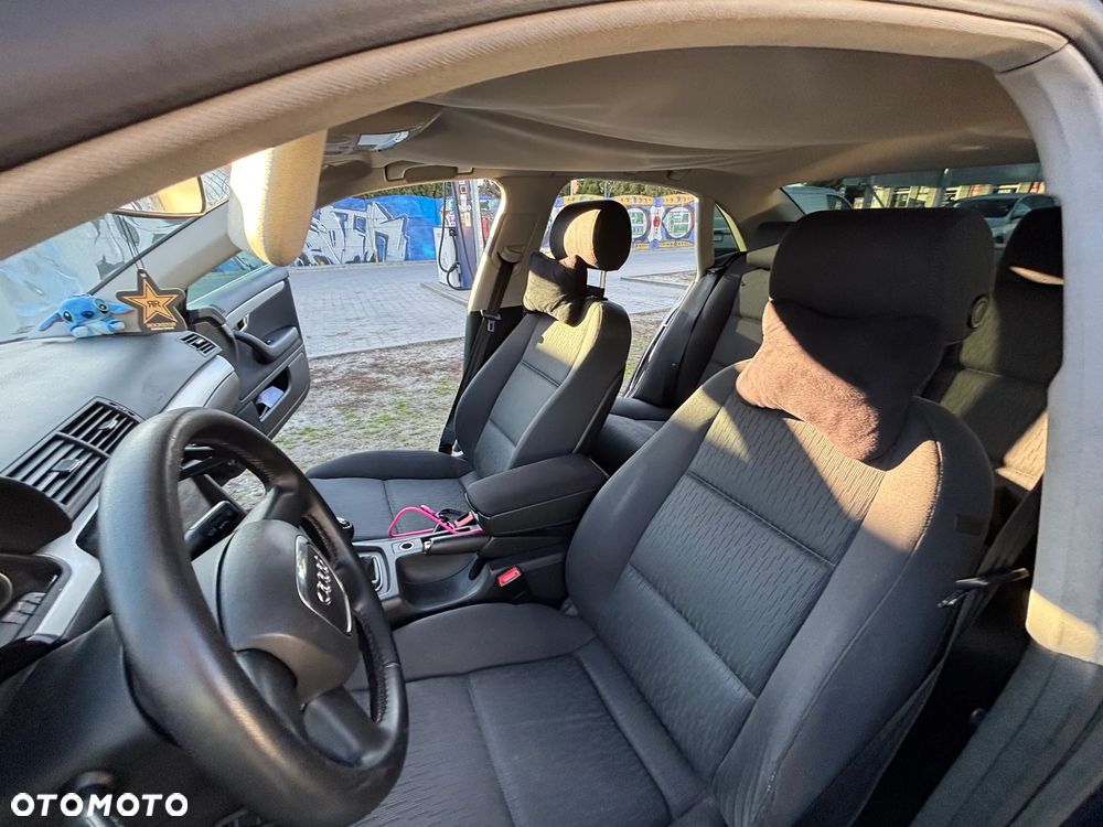 Audi A4 Limousine 1.6 - 11