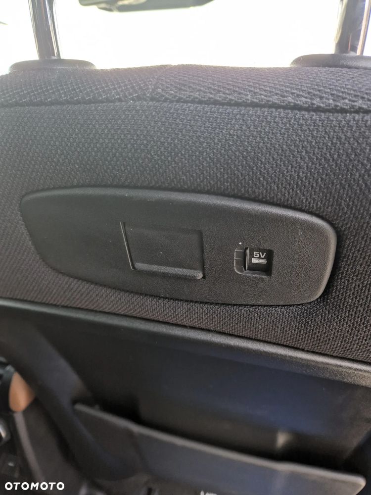 Land Rover Defender 3.0 P400 mHEV X - 27