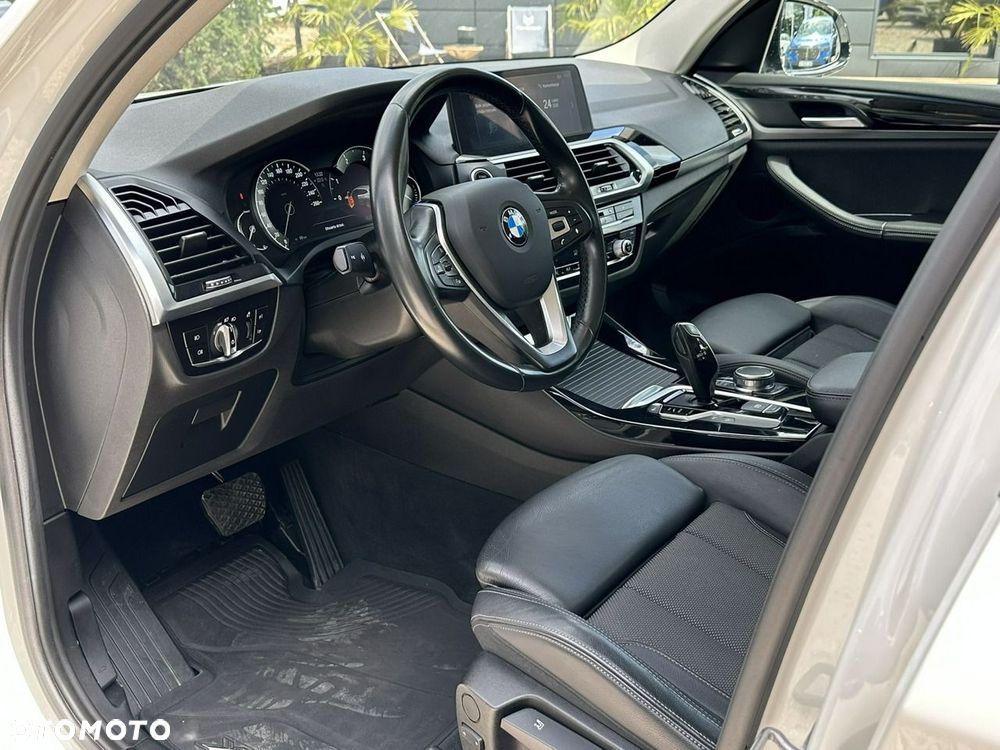 BMW X3 xDrive20d xLine - 12