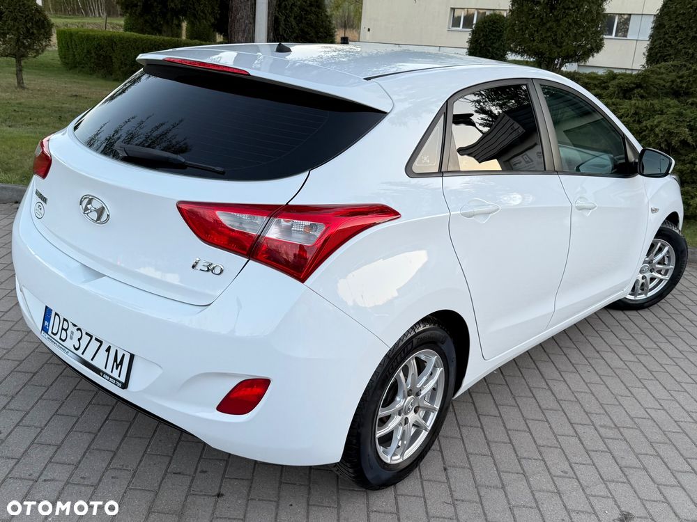 Hyundai i30 blue 1.4 Style - 3