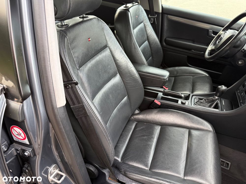 Audi A4 Avant - 25