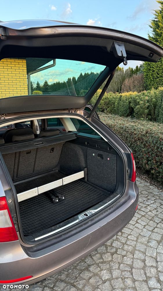Skoda Superb 2.0 TSI Comfort DSG - 13