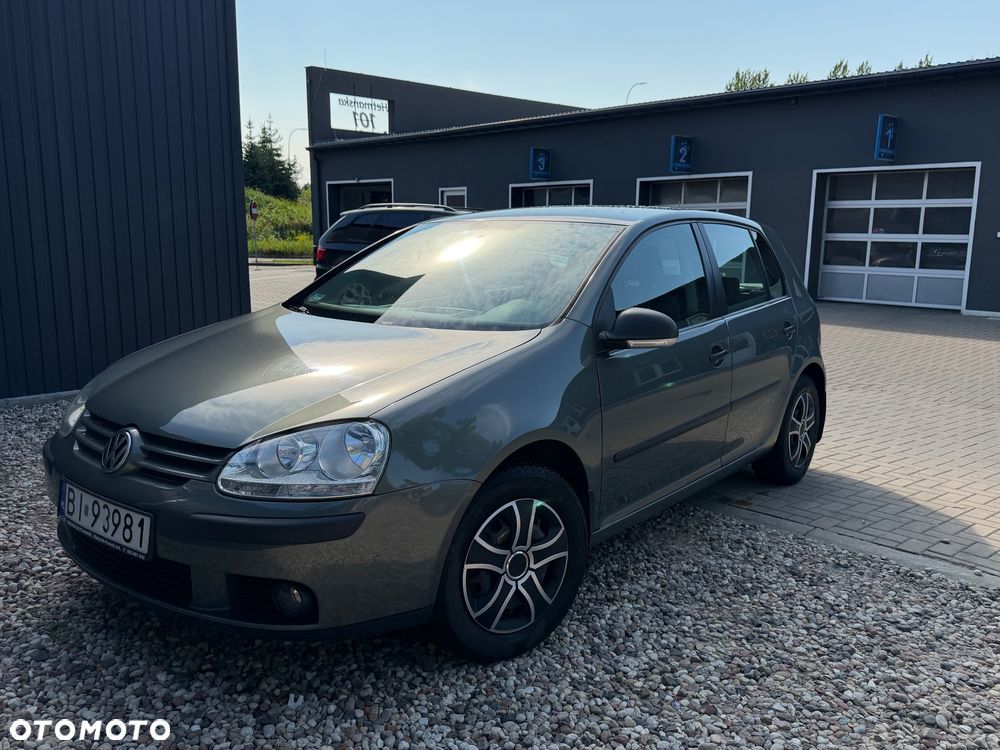 Volkswagen Golf 1.6 Trendline - 1
