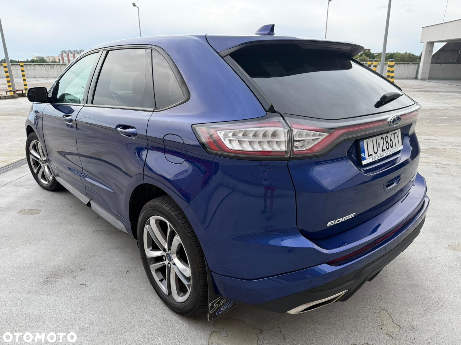 Ford Edge - 10