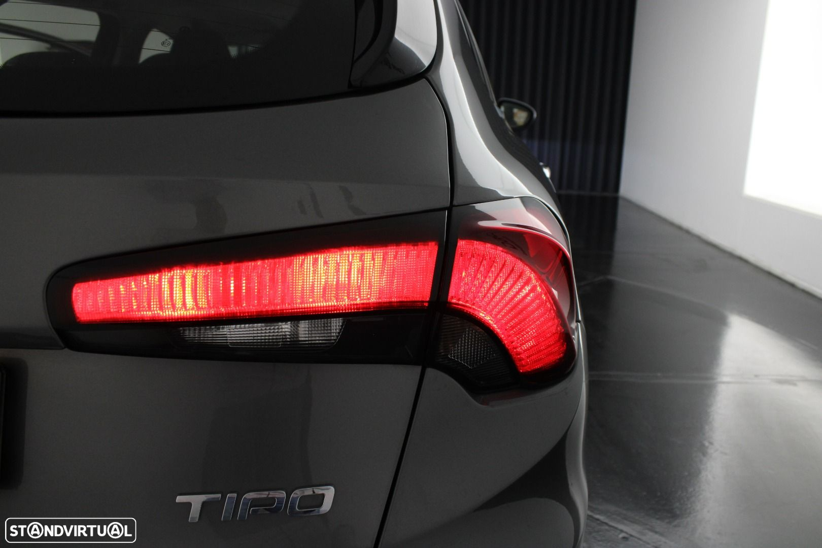 Fiat Tipo Station Wagon 1.3 M-Jet Lounge - 30