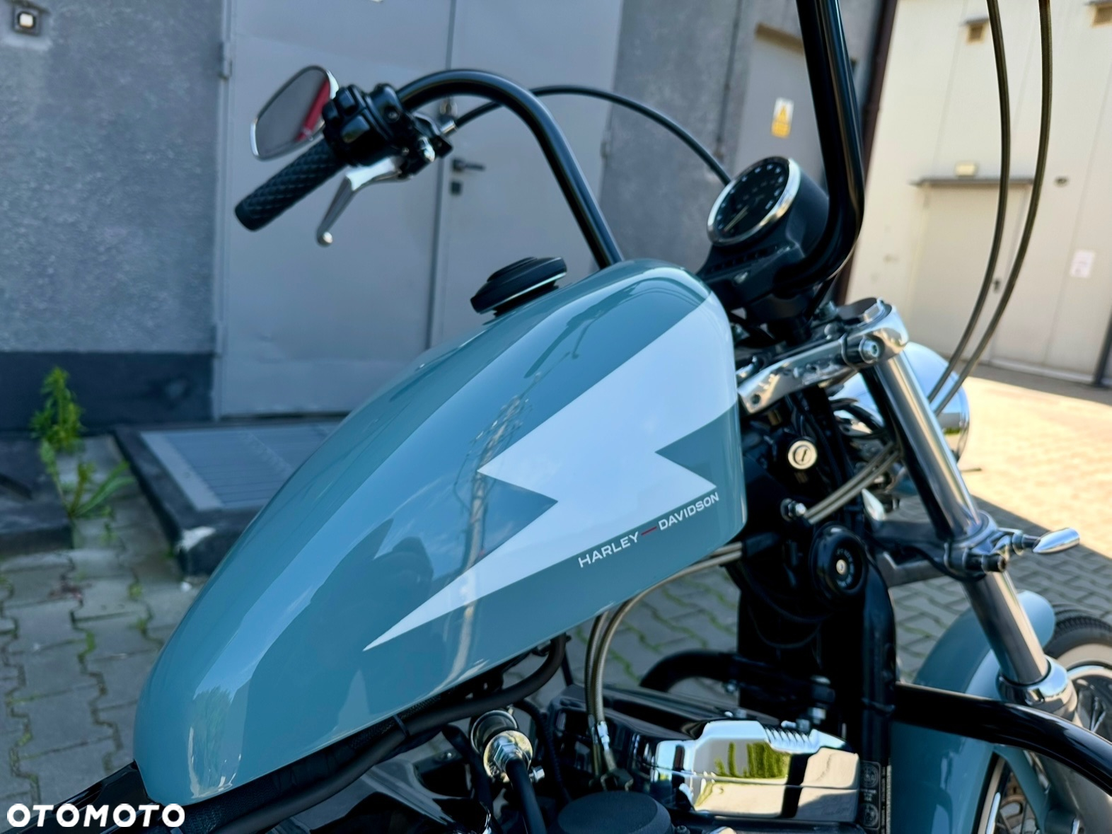 Harley-Davidson Sportster Custom 1200C - 5