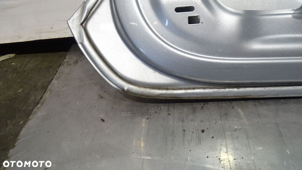 KLAPA TYŁ BAGAŻNIKA VOLKSWAGEN GOLF V 1.4TSI - 7