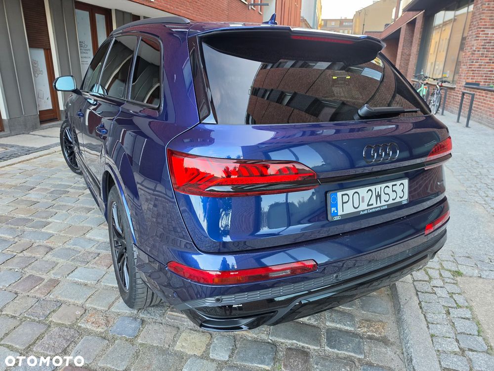 Audi Q7 - 1