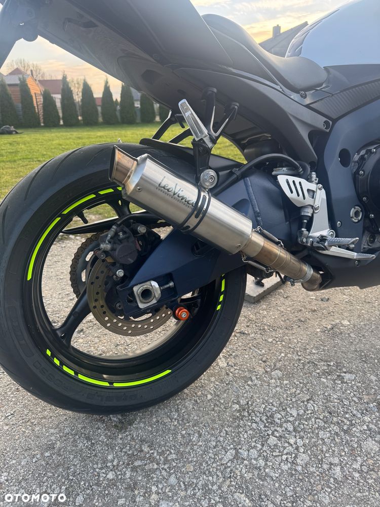 Suzuki GSX-R - 8