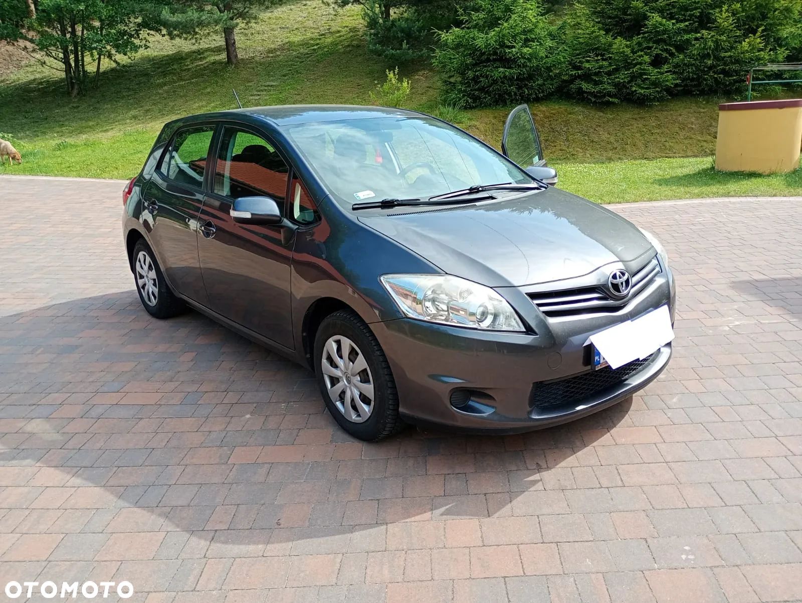 Toyota Auris - 1