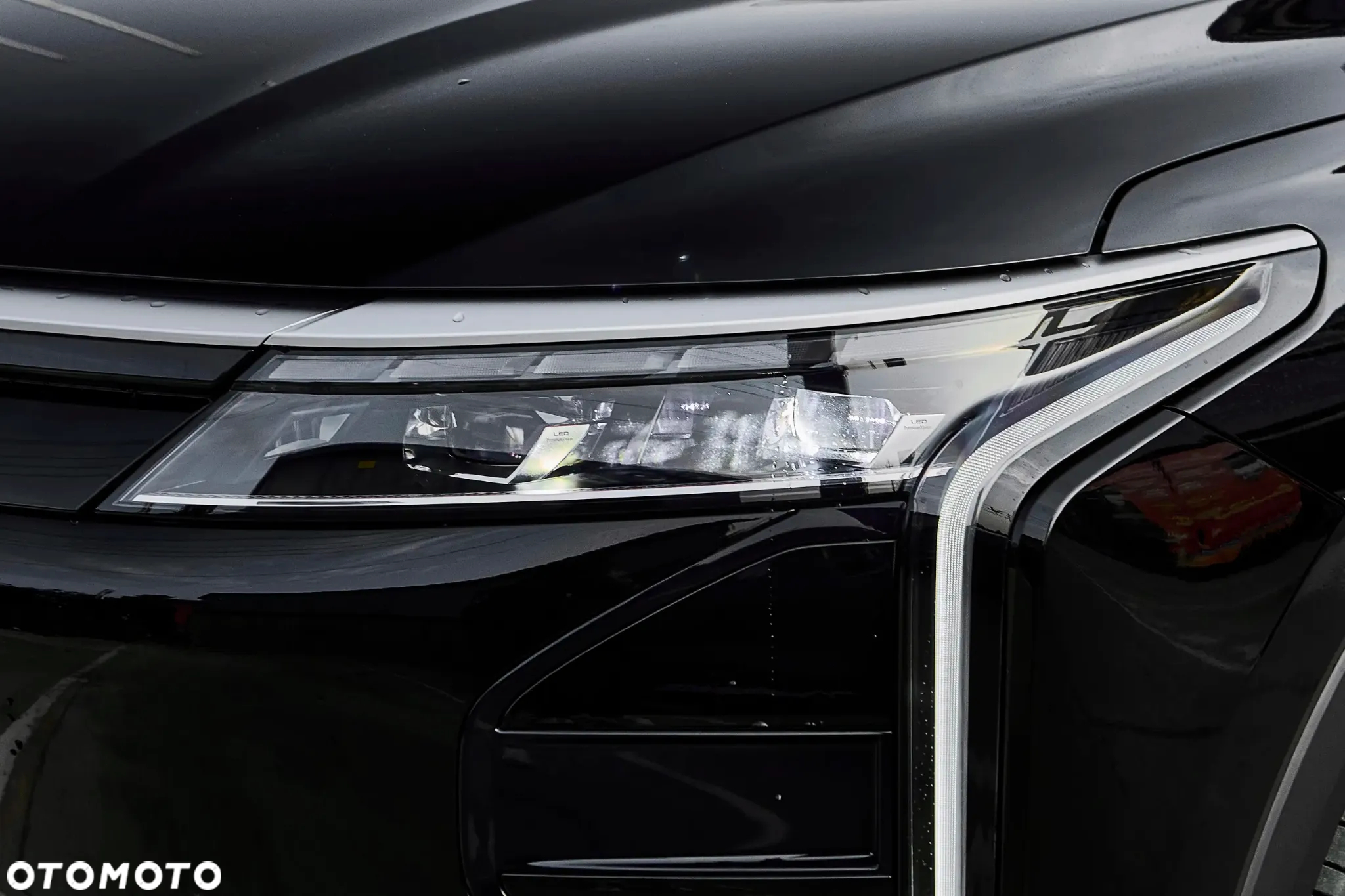 Omoda 9 1.5 Super Hybrid Exclusive AWD - 12