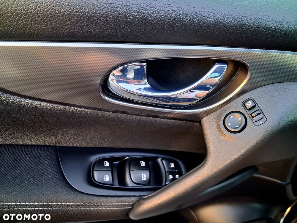 Nissan Qashqai 1.2 DIG-T N-Connecta - 36