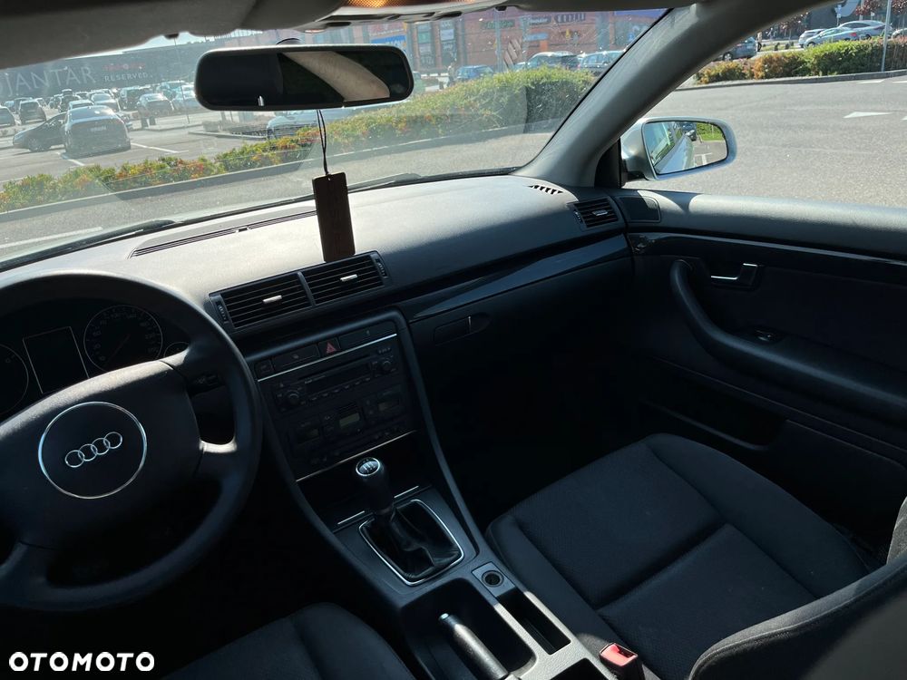 Audi A4 Limousine 2 - 9