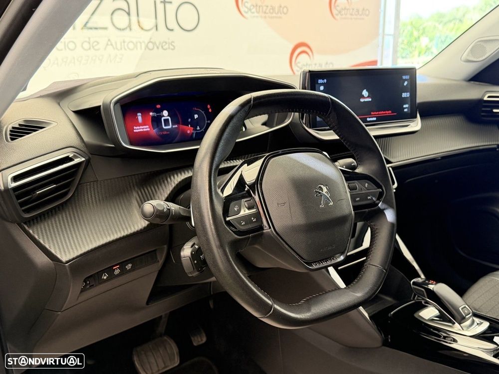 Peugeot 2008 1.2 PureTech Allure Pack EAT8 - 11