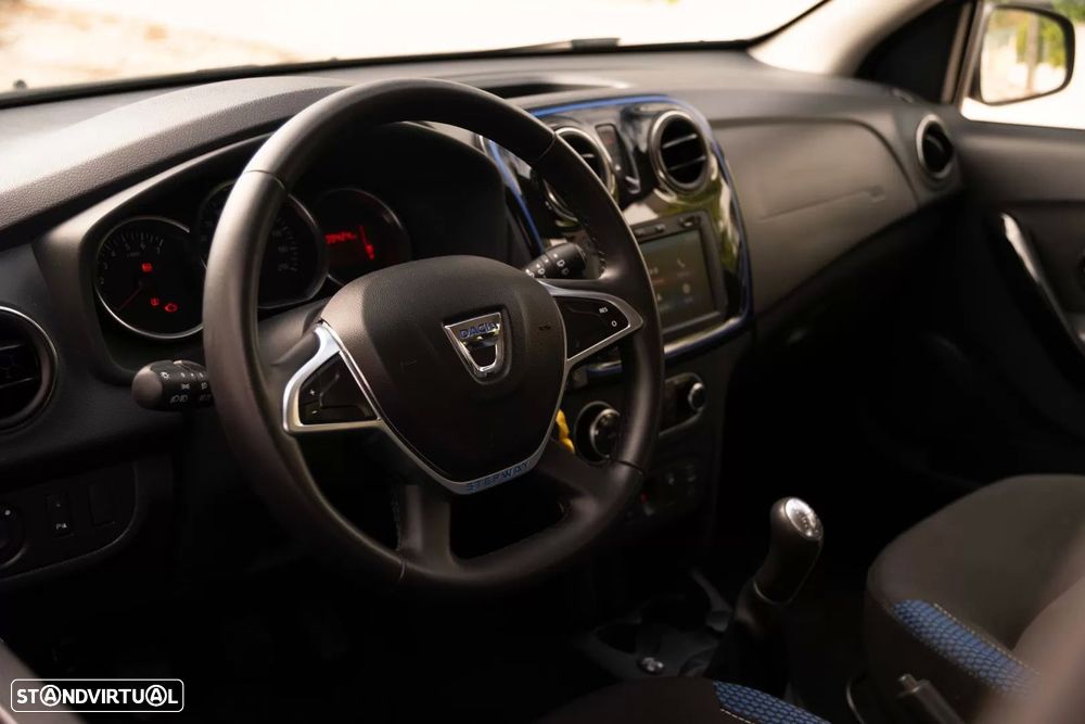 Dacia Sandero - 7