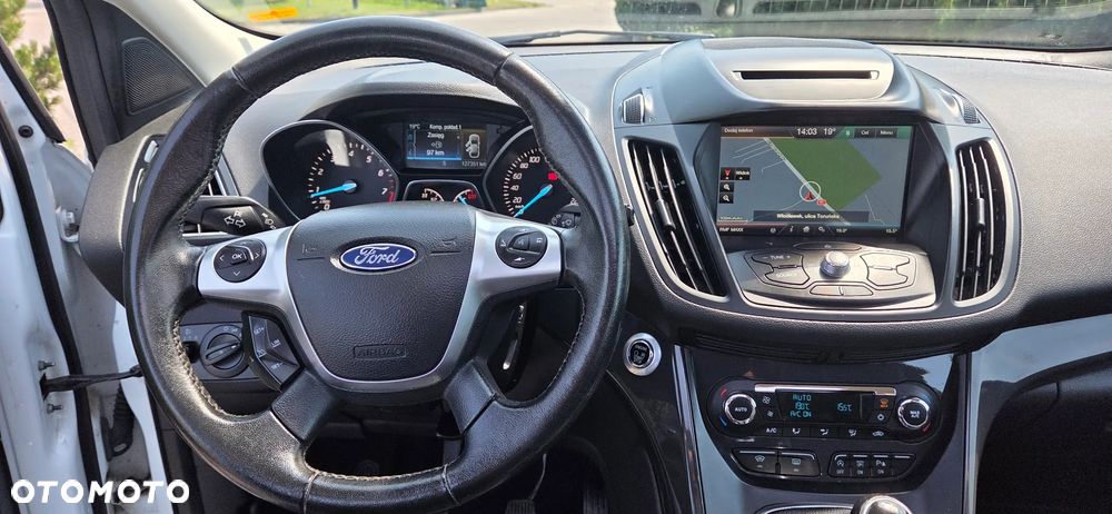 Ford Kuga 1.5 EcoBoost 2x4 Titanium - 13