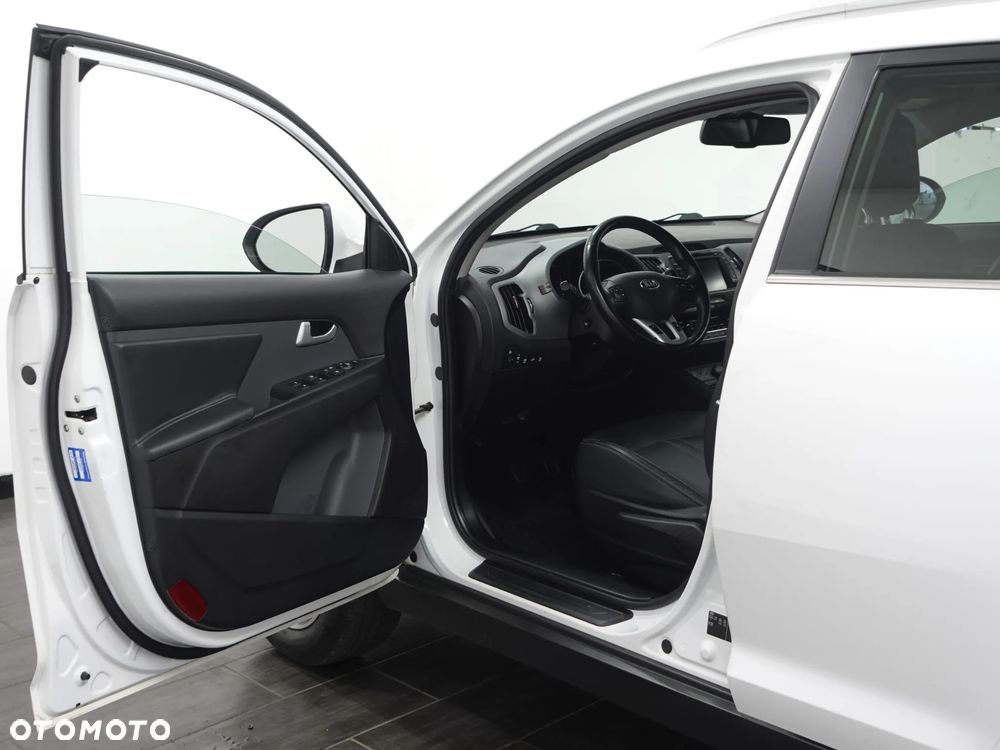 Kia Sportage 1.6 GDI 2WD ISG Dream-Team Edition - 16