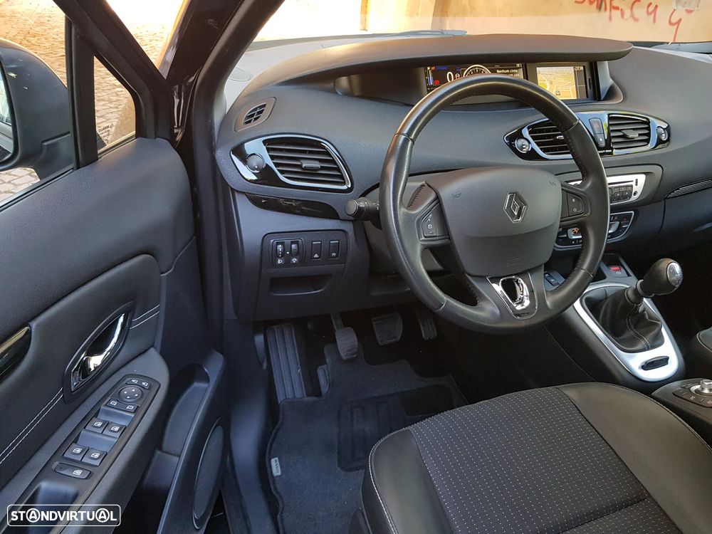 Renault Scénic 1.5 dCi Exclusive SS - 43
