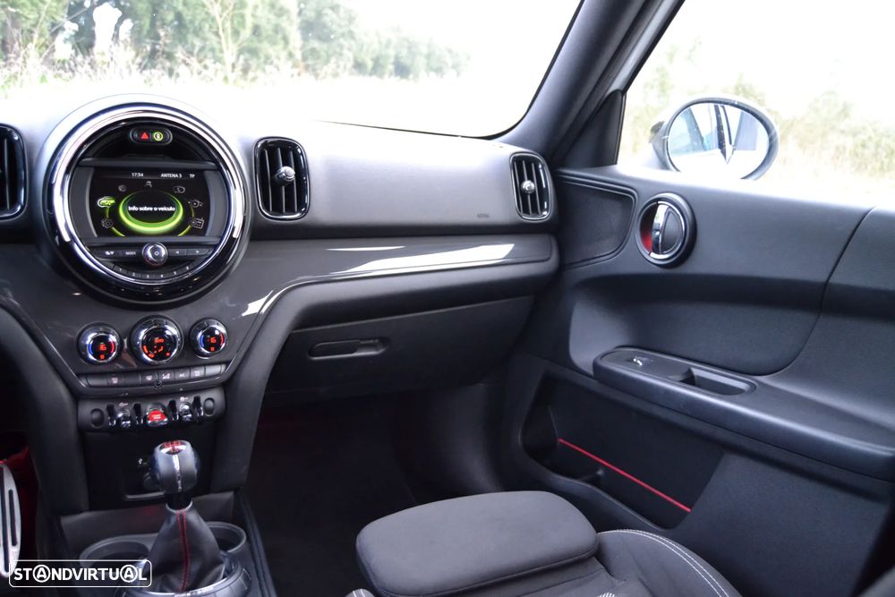MINI Countryman Cooper D - 32